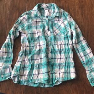 1 hooded long sleeve tee, 1 button up shirt, 1 sweater, 1 long sleeve tshirt